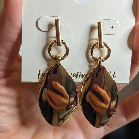 Erica Lyons Polished Gold Tone Drop Earrings - Picture 4 of 4
